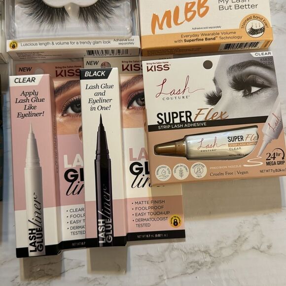 Kiss lashes for eyes day to day looks and lash glue liner in dark and clear - Picture 4 of 8